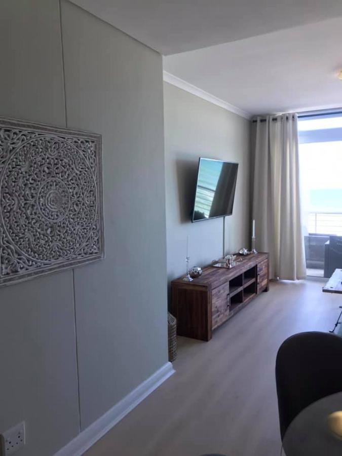 1105 Portico Apartment Bloubergstrand